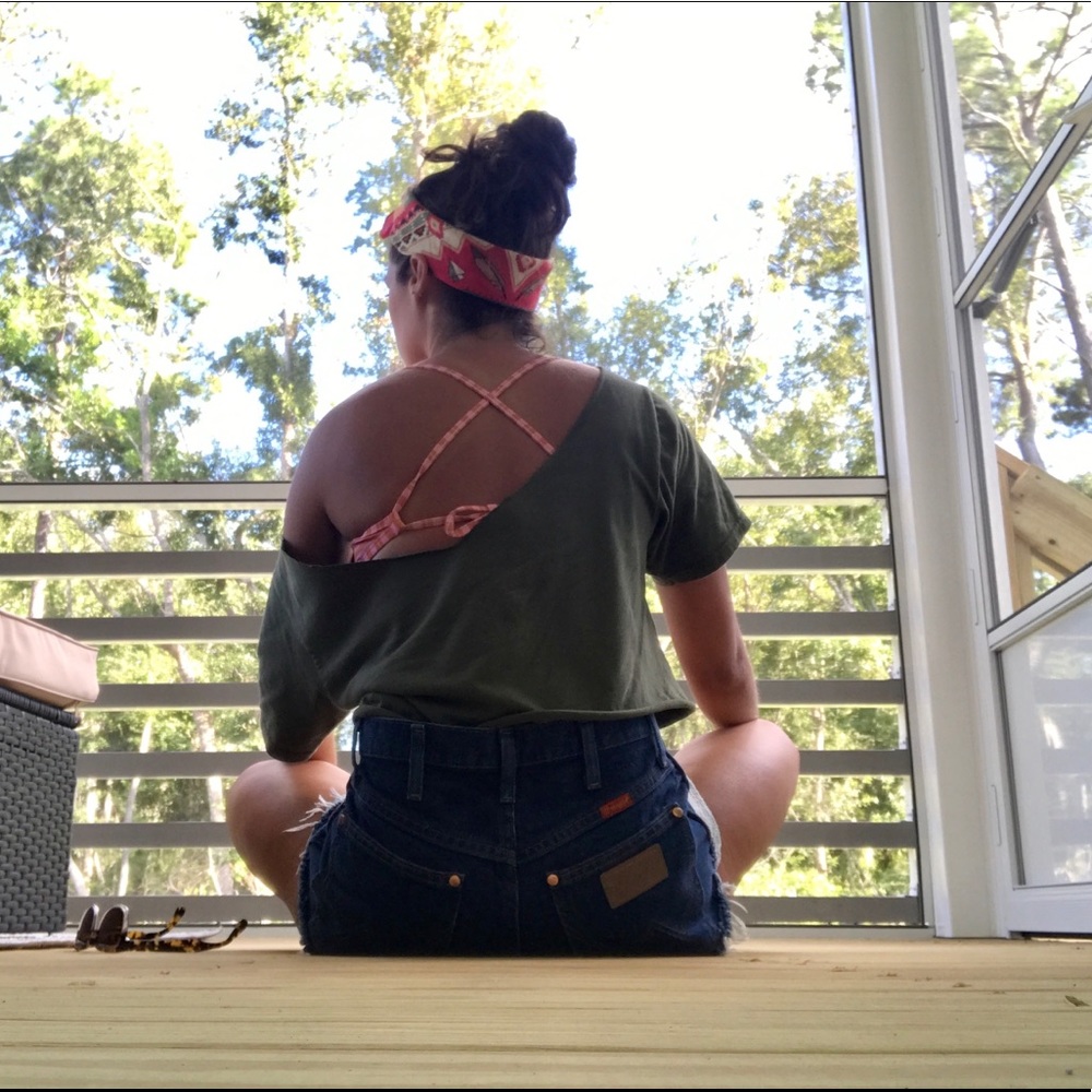 Meet your Posher, Elizabeth